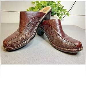 SOFFT Brown Tooled Leather Slip-on Mules Clogs Shoes Size 8.5M Women
